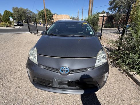 Used 2014 Toyota Prius Three FWD image 3