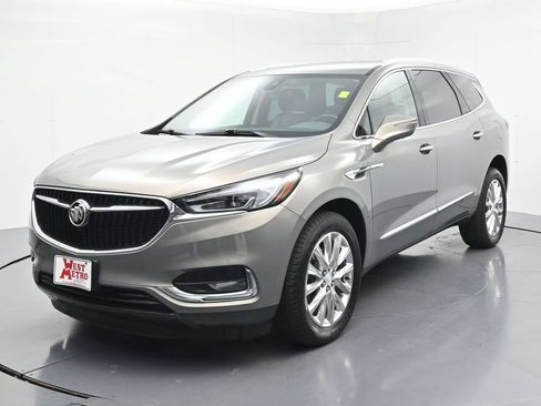 Used 2019 Buick Enclave Premium w/ Experience Buick Package AWD/4WD image 3