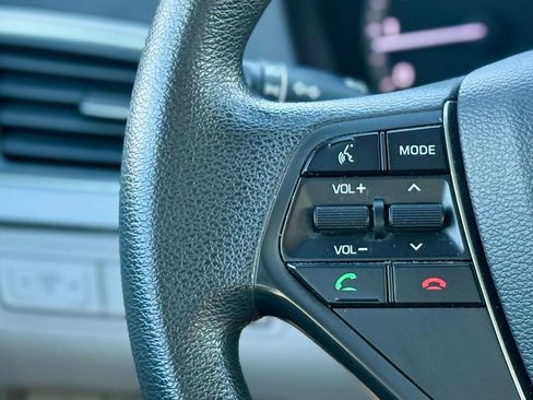 Used 2017 Hyundai Sonata SE image 18