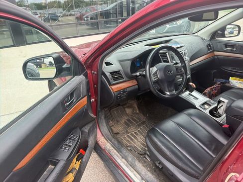 Used 2013 Subaru Outback 2.5i Limited w/ Popular Pkg 1B AWD/4WD image 2