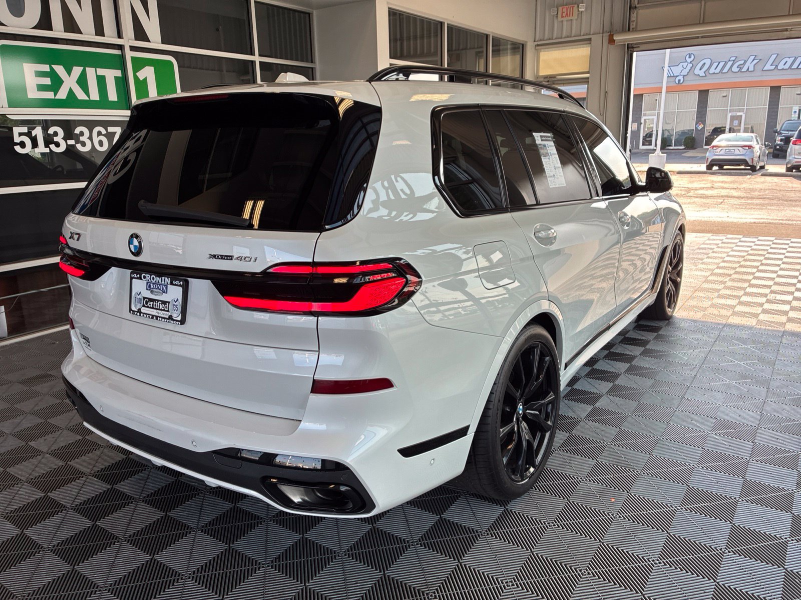 Used 2024 BMW X7 xDrive40i w/ Executive Package AWD/4WD image 6