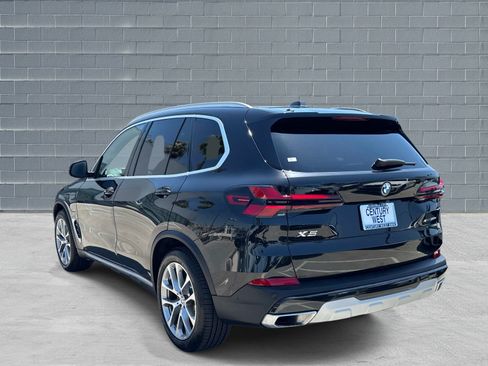 Used 2026 BMW X5 xDrive50e w/ Executive Package AWD/4WD image 3