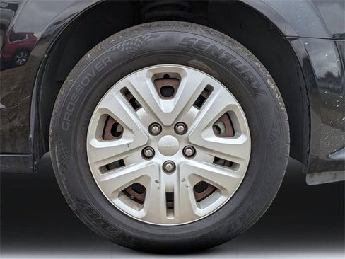 Used 2018 Dodge Grand Caravan SE w/ UConnect Hands-Free Group image 10