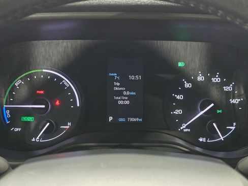 Used 2021 Toyota Sienna Limited image 7