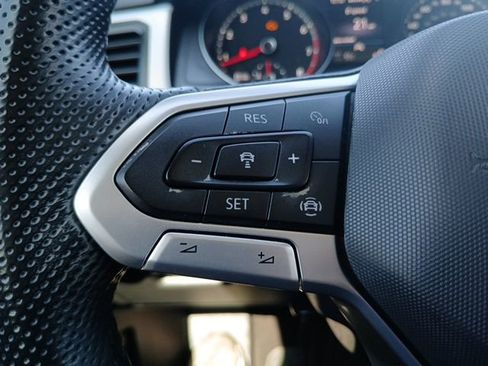 Used 2021 Volkswagen Atlas SE w/ Panoramic Sunroof Package image 25