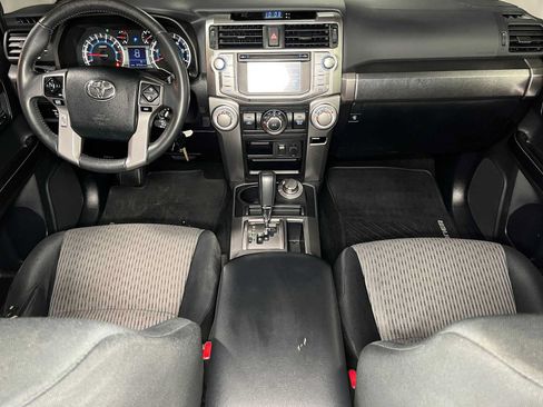 Used 2015 Toyota 4Runner SR5 AWD/4WD image 37