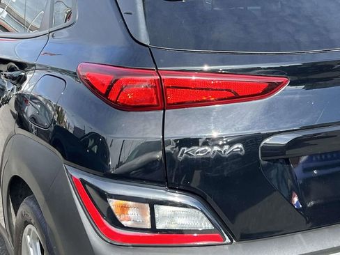 Certified 2023 Hyundai Kona SEL AWD/4WD image 11