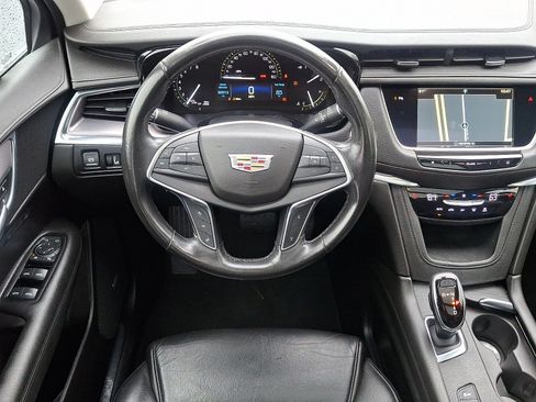 Used 2019 Cadillac XT5 Luxury AWD/4WD image 11