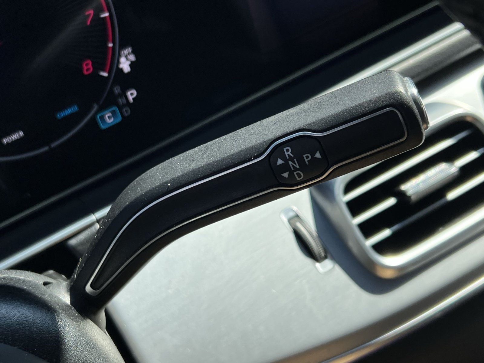Certified 2025 Mercedes-Benz GLS 450 4MATIC image 27