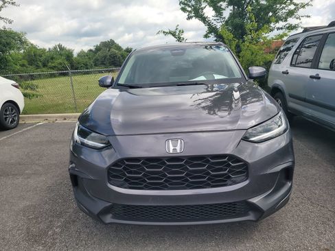 Used 2024 Honda HR-V LX image 2