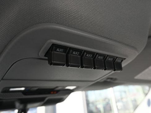 Used 2026 Ford F250 XL w/ XL Chrome Package image 13