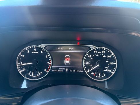 Used 2022 Nissan Pathfinder SV FWD image 28