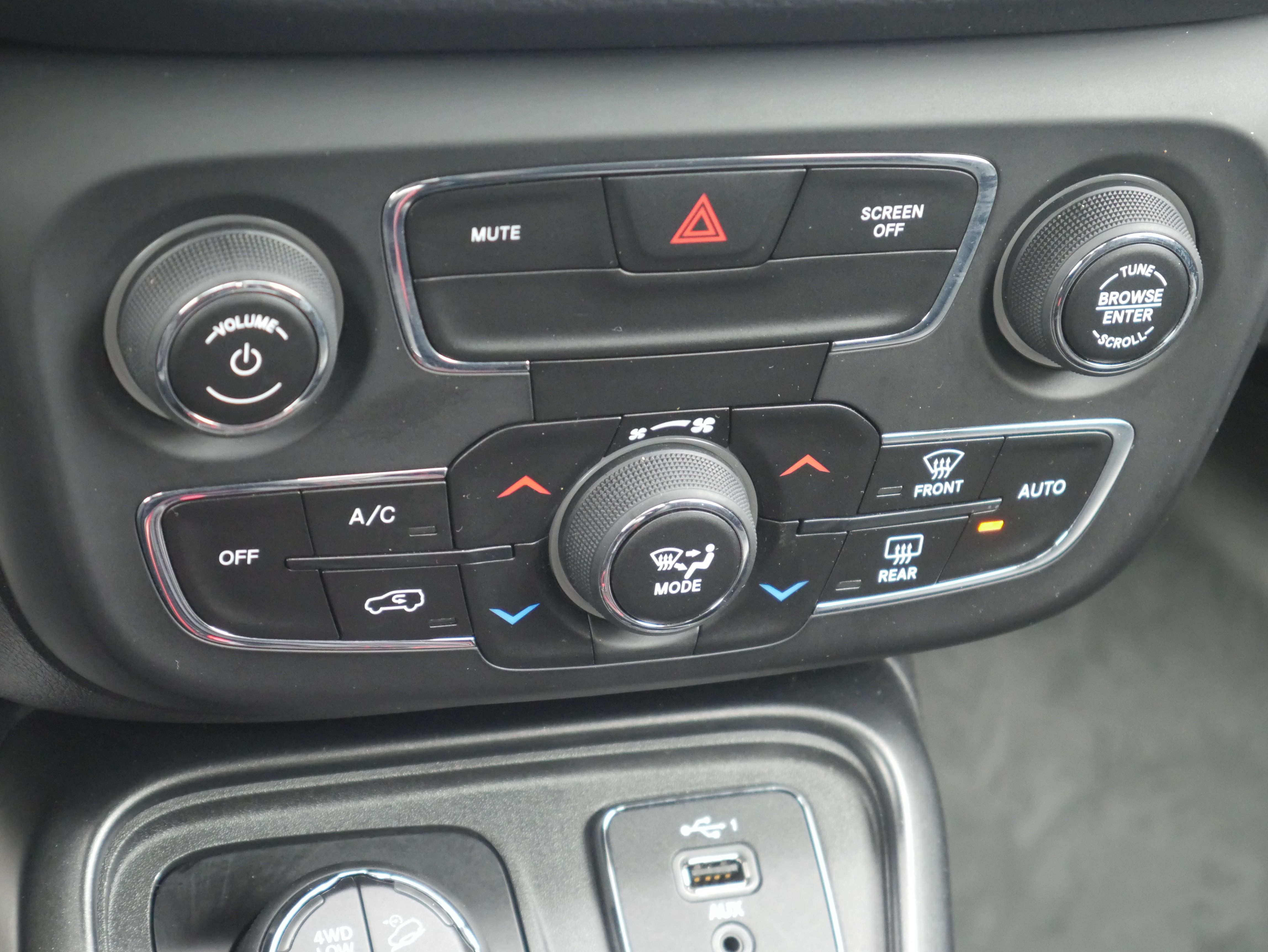Used 2019 Jeep Compass Trailhawk AWD/4WD image 14