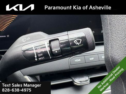 New 2025 Kia K4 LXS image 26