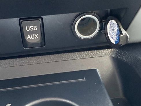 Used 2018 Toyota Tundra SR5 image 26