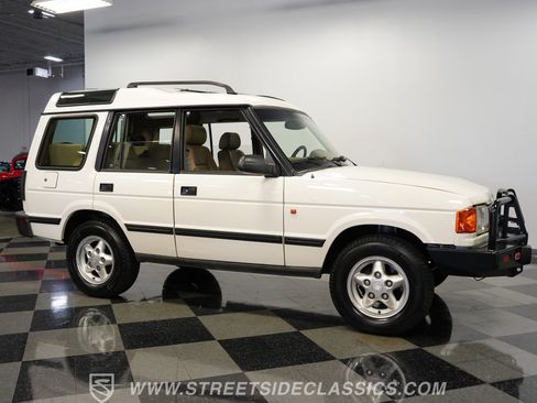Used 1996 Land Rover Discovery AWD/4WD image 16
