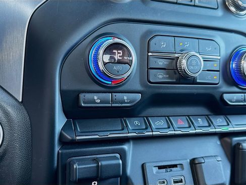 Used 2020 GMC Sierra 1500 SLT image 24