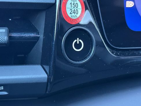 Certified 2025 Porsche Macan 4 Electric image 29