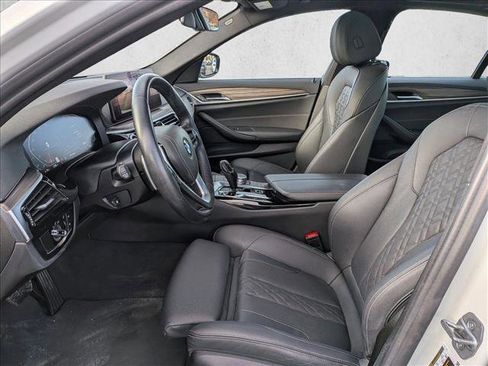 Certified 2023 BMW 530i w/ Convenience Package image 17