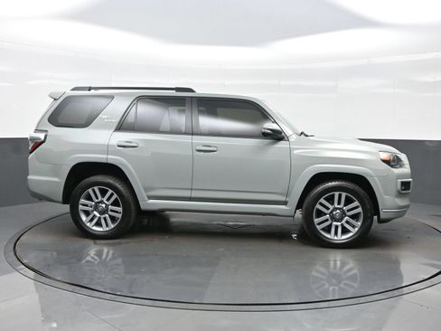 Used 2022 Toyota 4Runner TRD Sport w/ Technology Package AWD/4WD image 7