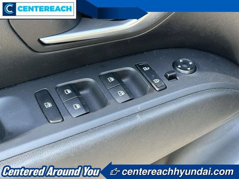 Used 2023 Hyundai Tucson SEL AWD/4WD image 16