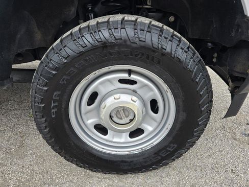 Used 2019 Ford F250 XL w/ Power Equipment Group AWD/4WD image 30