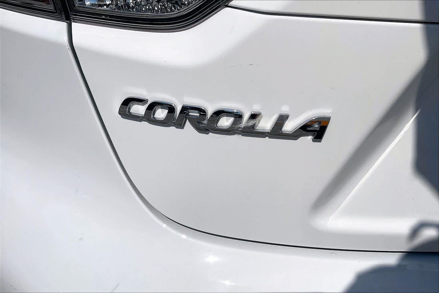 Used 2025 Toyota Corolla LE FWD image 10