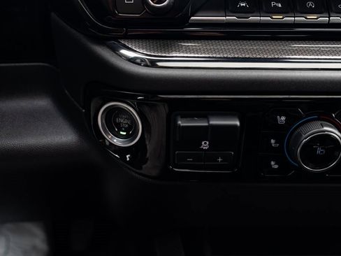 Used 2023 Chevrolet Silverado 1500 ZR2 w/ Technology Package image 18