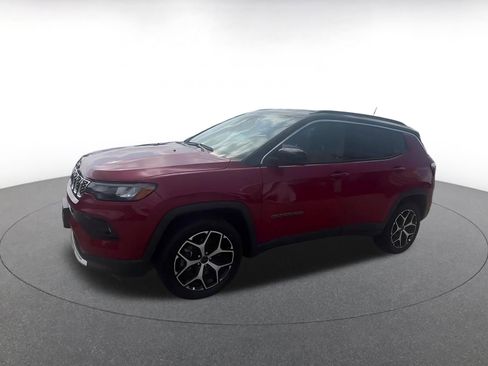 Used 2025 Jeep Compass Limited AWD/4WD image 8