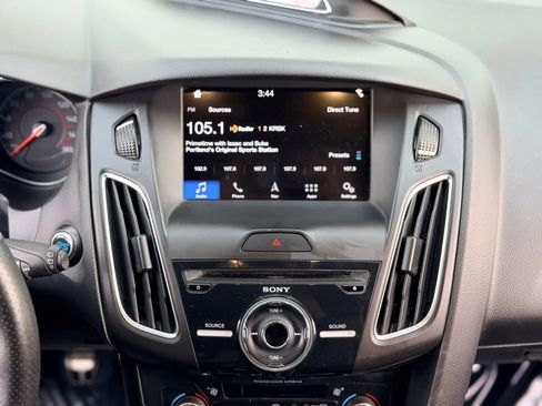 Used 2017 Ford Focus RS image 18