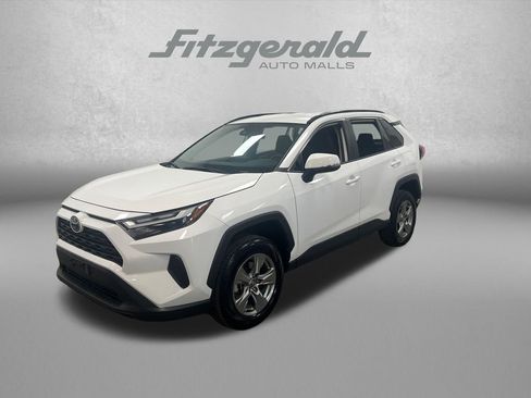 Used 2024 Toyota RAV4 XLE FWD image 1