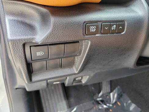 Used 2024 Lexus IS 300 w/ Comfort Package RWD image 27