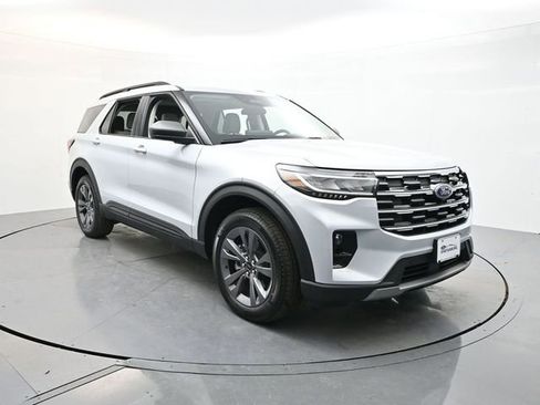 New 2026 Ford Explorer Active w/ Active Comfort Package image 1