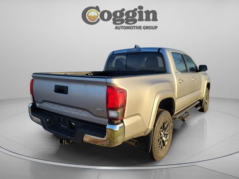 Used 2021 Toyota Tacoma SR5 image 3