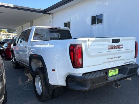 Used 2022 GMC Sierra 3500 Denali w/ Denali Ultimate Package AWD/4WD image 4