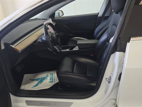 Used 2018 Tesla Model 3 Long Range image 5