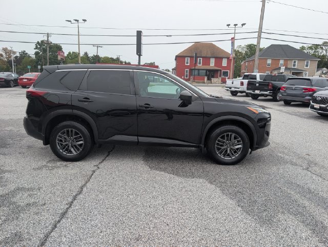 Used 2022 Nissan Rogue S FWD image 6