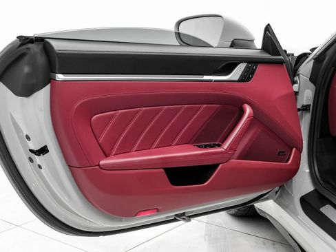 Used 2023 Porsche 911 Turbo S image 42