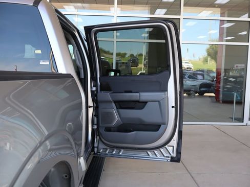 Used 2021 Ford F150 Lariat w/ Equipment Group 502A High AWD/4WD image 43