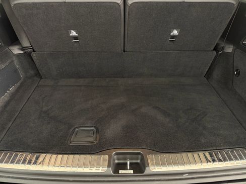 Used 2023 Mercedes-Benz GLS 450 4MATIC image 32