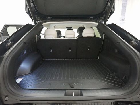 Used 2024 Kia EV6 Wind image 10