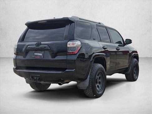 Used 2018 Toyota 4Runner SR5 Premium image 5