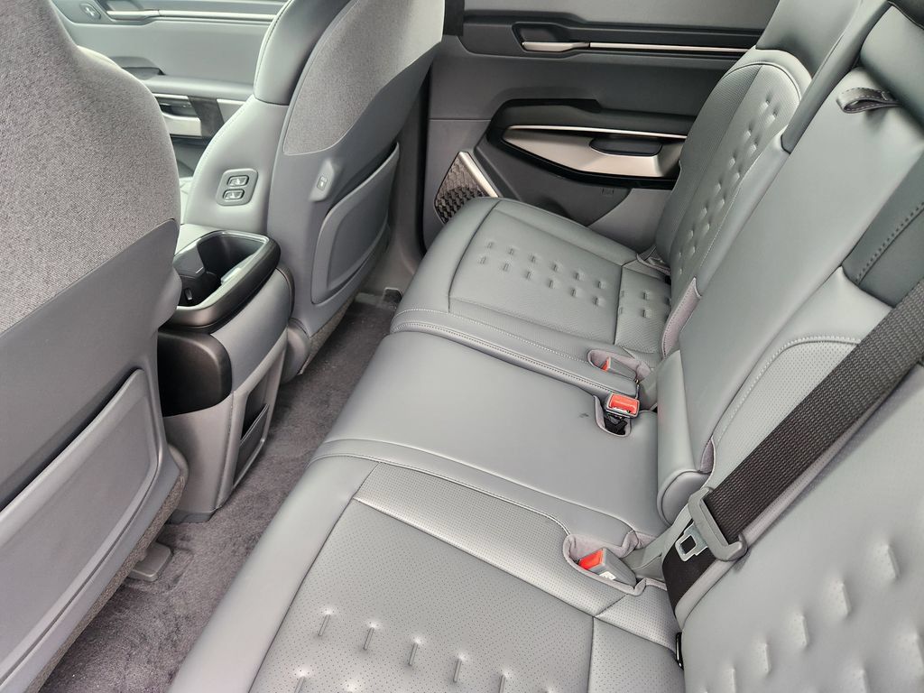New 2026 Kia EV9 Wind AWD/4WD image 10
