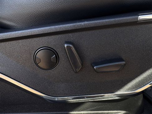 Used 2024 Ford F350 Lariat image 29