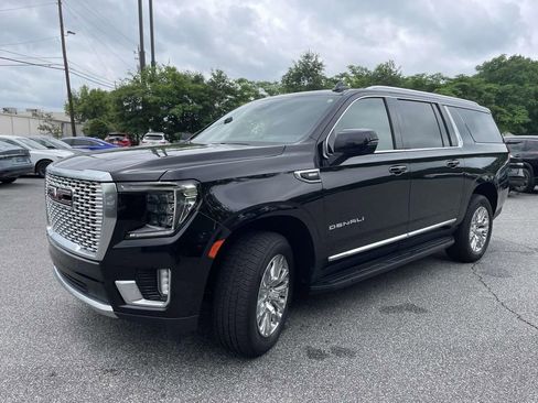 Used 2024 GMC Yukon XL Denali AWD/4WD image 7
