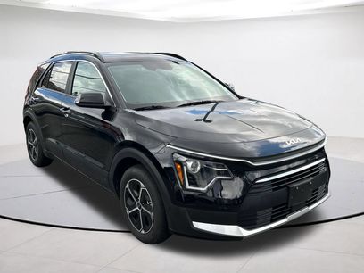 Certified 2025 Kia Niro EX