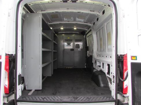 Used 2017 Ford Transit 350 148 Medium Roof image 4