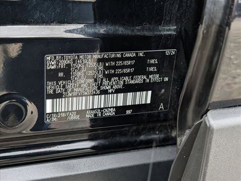 Certified 2025 Toyota RAV4 XLE FWD image 24