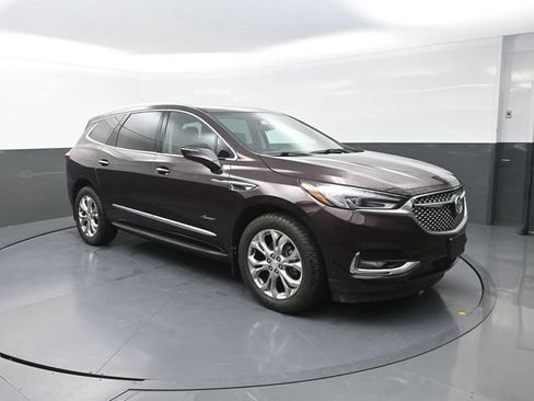 Used 2020 Buick Enclave Avenir w/ Avenir Technology Package AWD/4WD image 10