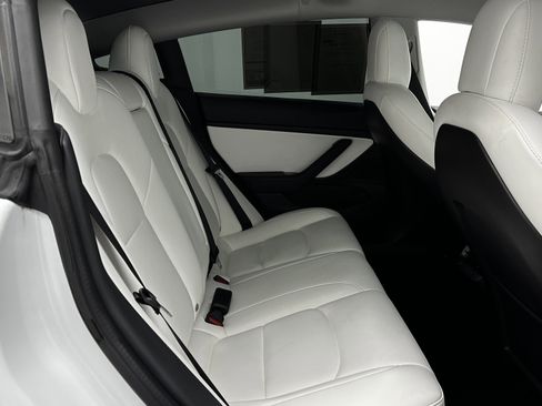 Used 2020 Tesla Model 3 Performance image 34